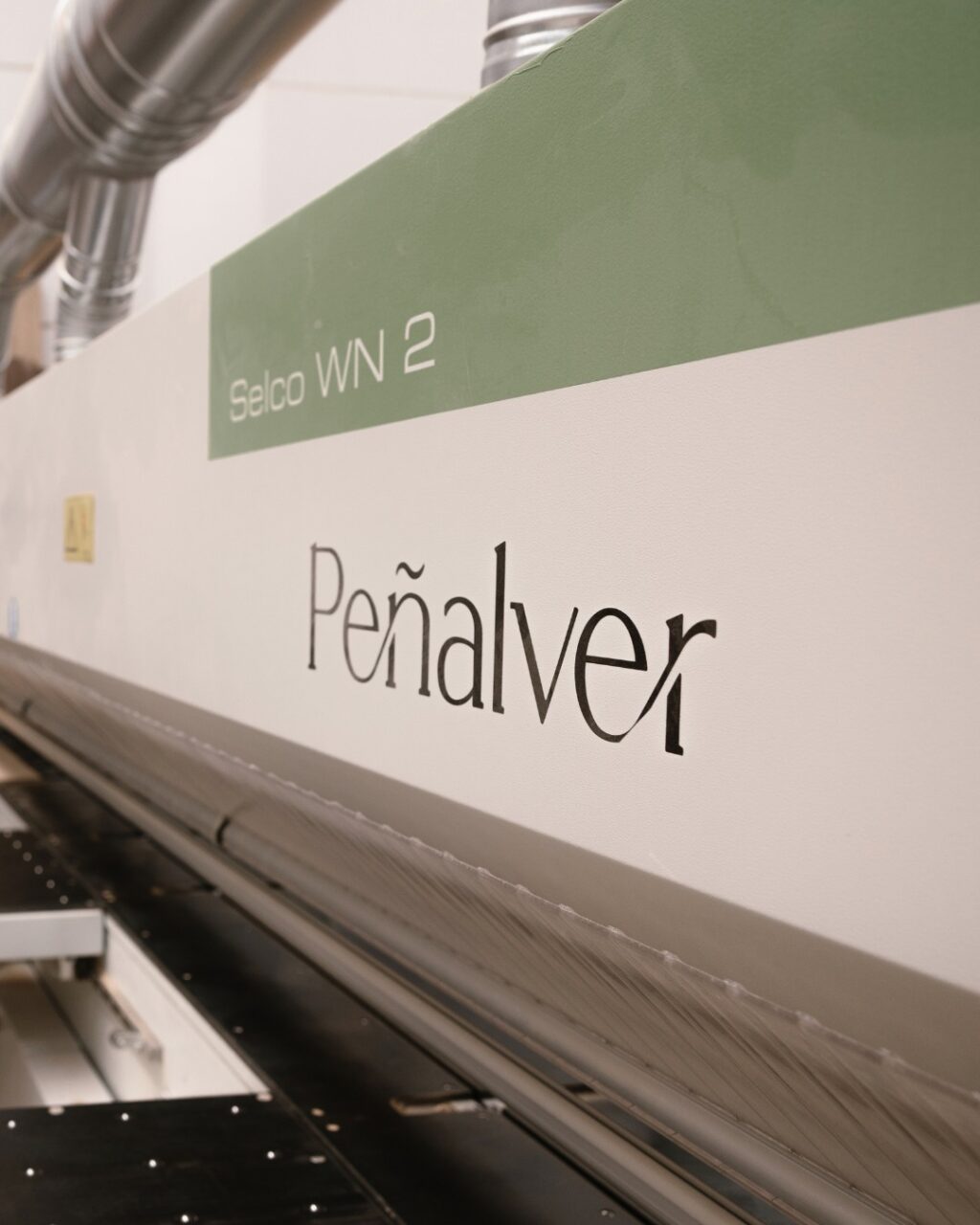 Instagram post from penalver_muebles. This post is in position 2.