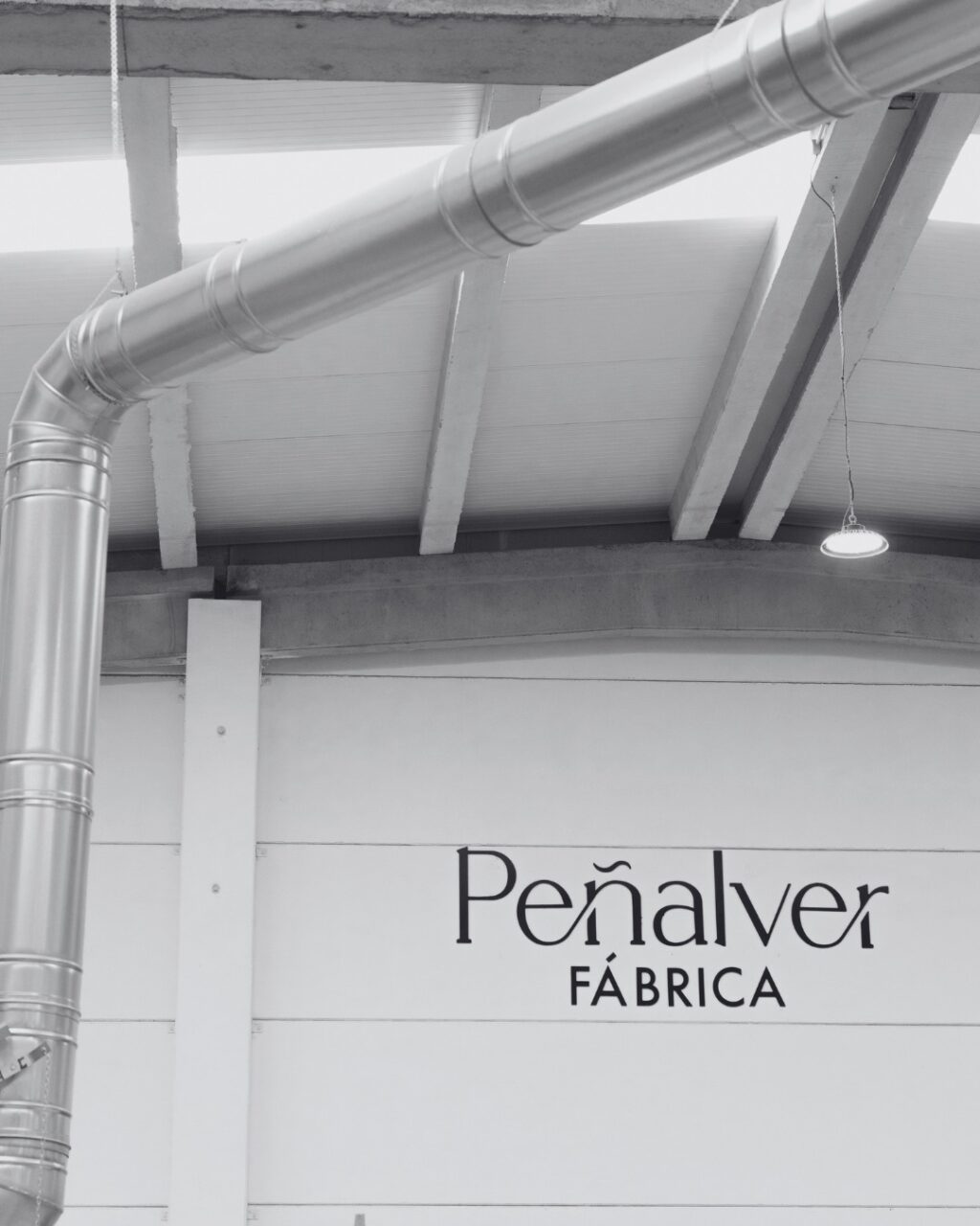 Instagram post from penalver_muebles. This post is in position 2.